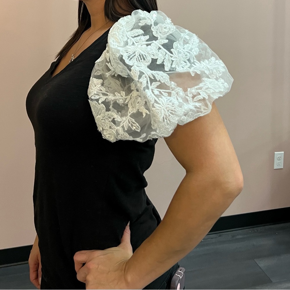 White Lace Detachable Puff Sleeve